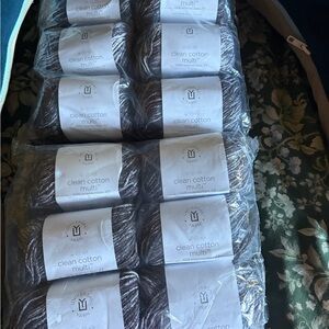 Universal brand clean cotton multipurpose 12 balls new in plastic